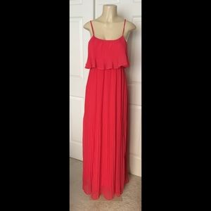 🌵 EUC Hive & Honey Pleated Maxi Dress
